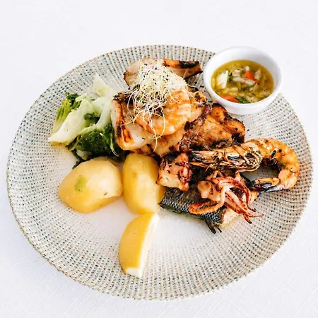 Lisboa Ii Restaurant 酒店 *
